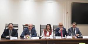"سياحة النواب" تناقش ملف الرحلات الروسية إلى مرسى علم وتراجع امتياز إعلانات مطار العلمين - بوابة الزهراء
