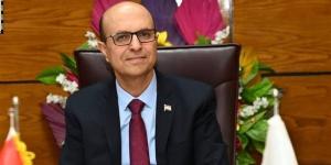 مصادر تكشف قصة ما حدث في اعتذار الدكتور أحمد المنشاوي رئيس جامعة أسيوط عن منصبه - بوابة الزهراء