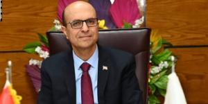 مصادر تكشف قصة ما حدث في اعتذار الدكتور أحمد المنشاوي رئيس جامعة أسيوط عن منصبه - بوابة الزهراء