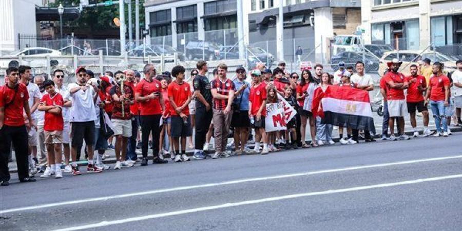 «منتخبنا مافيش زيه».. جماهير مصر تشعل شوارع كندا قبل مواجهة نيوزيلندا في كأس العالم (فيديو) - بوابة الزهراء